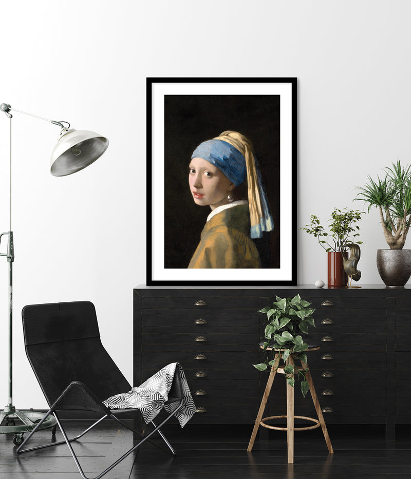 Girl with the Pearl Earring Art Print - Famous Pieces of Artwork - The Good Poster Company