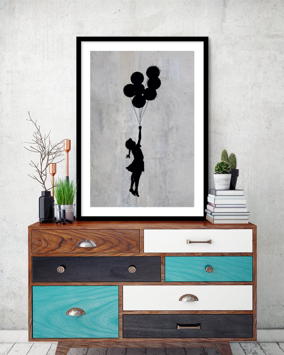 Girl Flying with Balloons - The Good Poster Co. - Paper Size : 29.7 x 42.0 cm A3