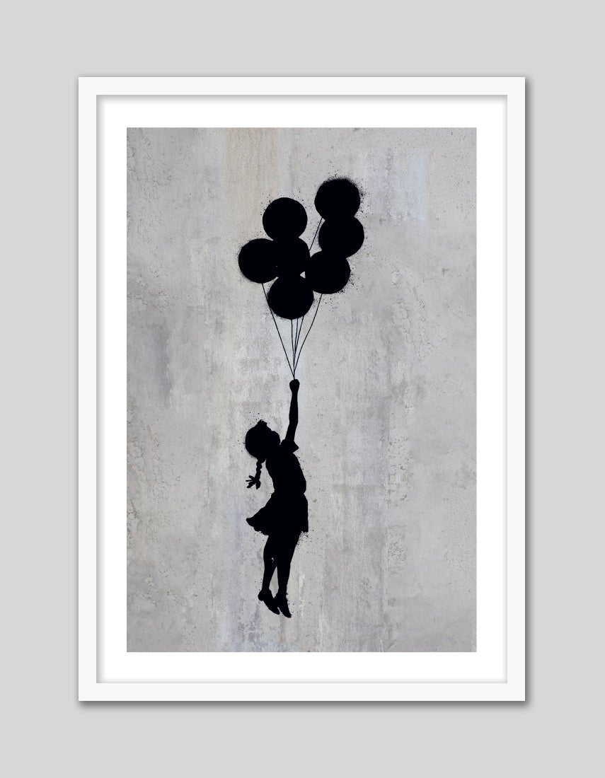 Girl Flying with Balloons - The Good Poster Co. - Paper Size : 29.7 x 42.0 cm A3
