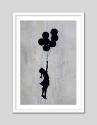 Girl Flying with Balloons - The Good Poster Co. - Paper Size : 29.7 x 42.0 cm A3