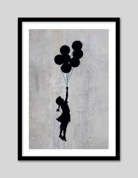 Girl Flying with Balloons - The Good Poster Co. - Paper Size : 29.7 x 42.0 cm A3