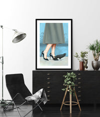 Here Comes The Queen - The Good Poster Co. - Paper Size : 42.0 x 59.4 cm A2