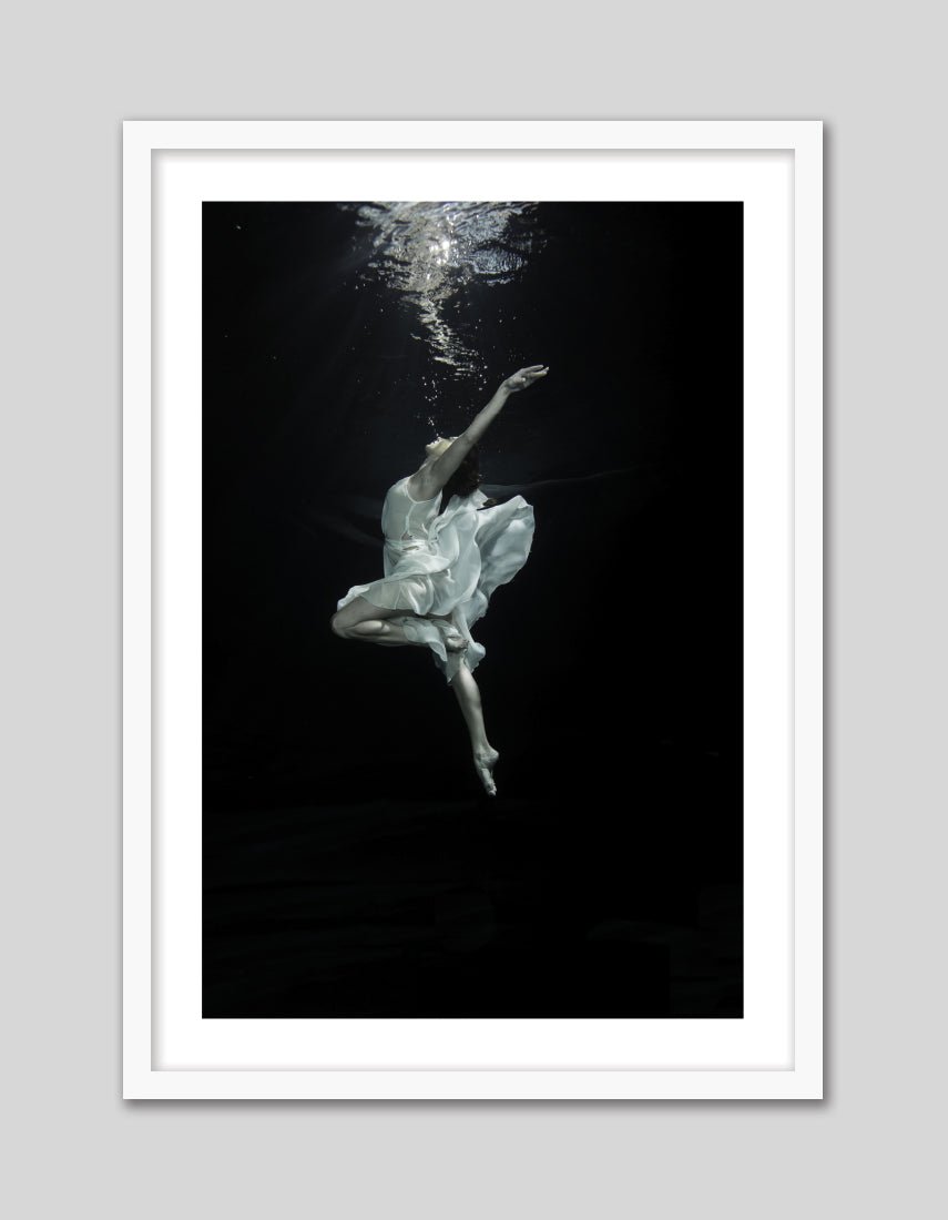 Underwater Ballerina - The Good Poster Co. - Paper Size : 29.7 x 42.0 cm A3